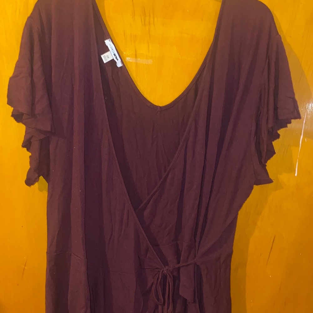 Fashion Nova So Classic Wrap top Burgandy